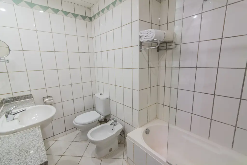 STD_Bathroom